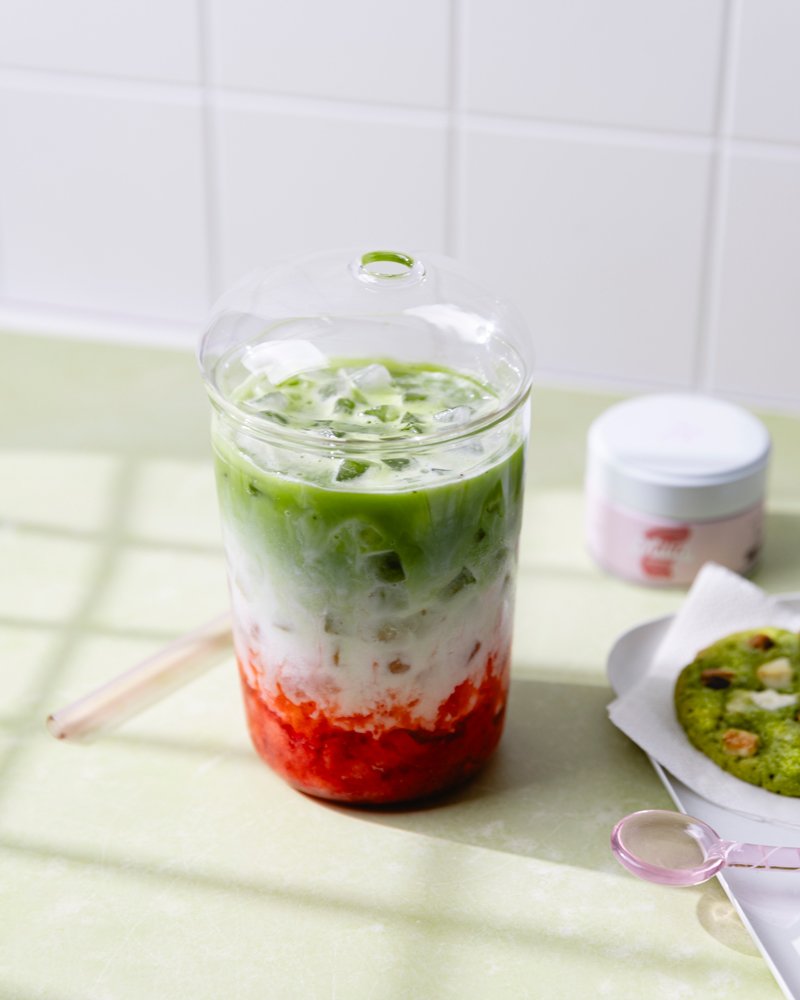 Les fantastiques crackers aux graines, cétogène et sans gluten 4 Verre de strawberry matcha latte, le matcha aromatisé à la fraise